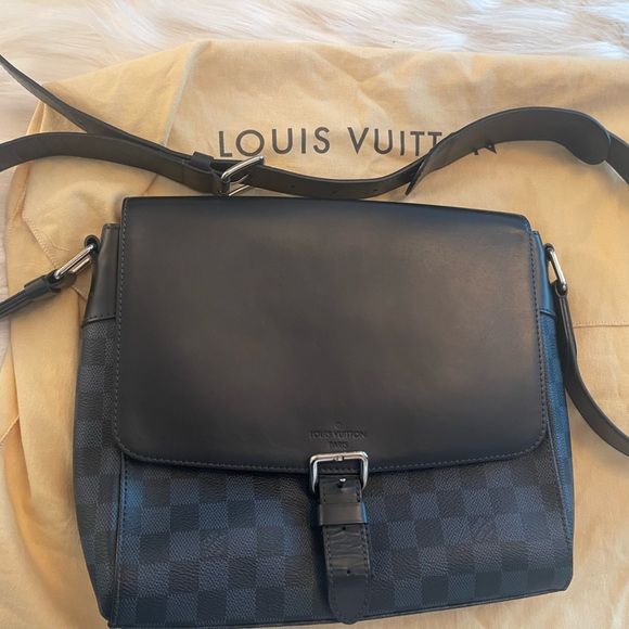 Louis Vuitton new bag , LV Alfa Messenger, good size Medium bag - Picture 7 of 16